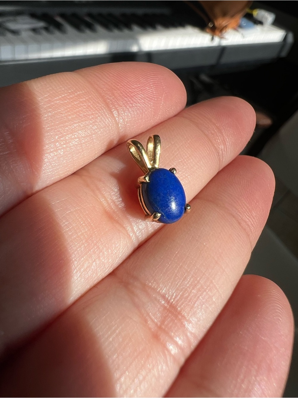14k Solid Gold Lapis Oval Pendant - Elegant Blue Gemstone